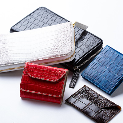 原皮の仕入れから裁断、縫製まで全てを自社で行い、高品質なMade in Japan製品を作っています