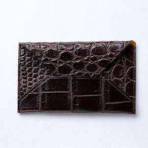 TEAM CROCODILEの名刺入れブラウン